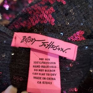 Betsy Johnson black & pink sequins scarf